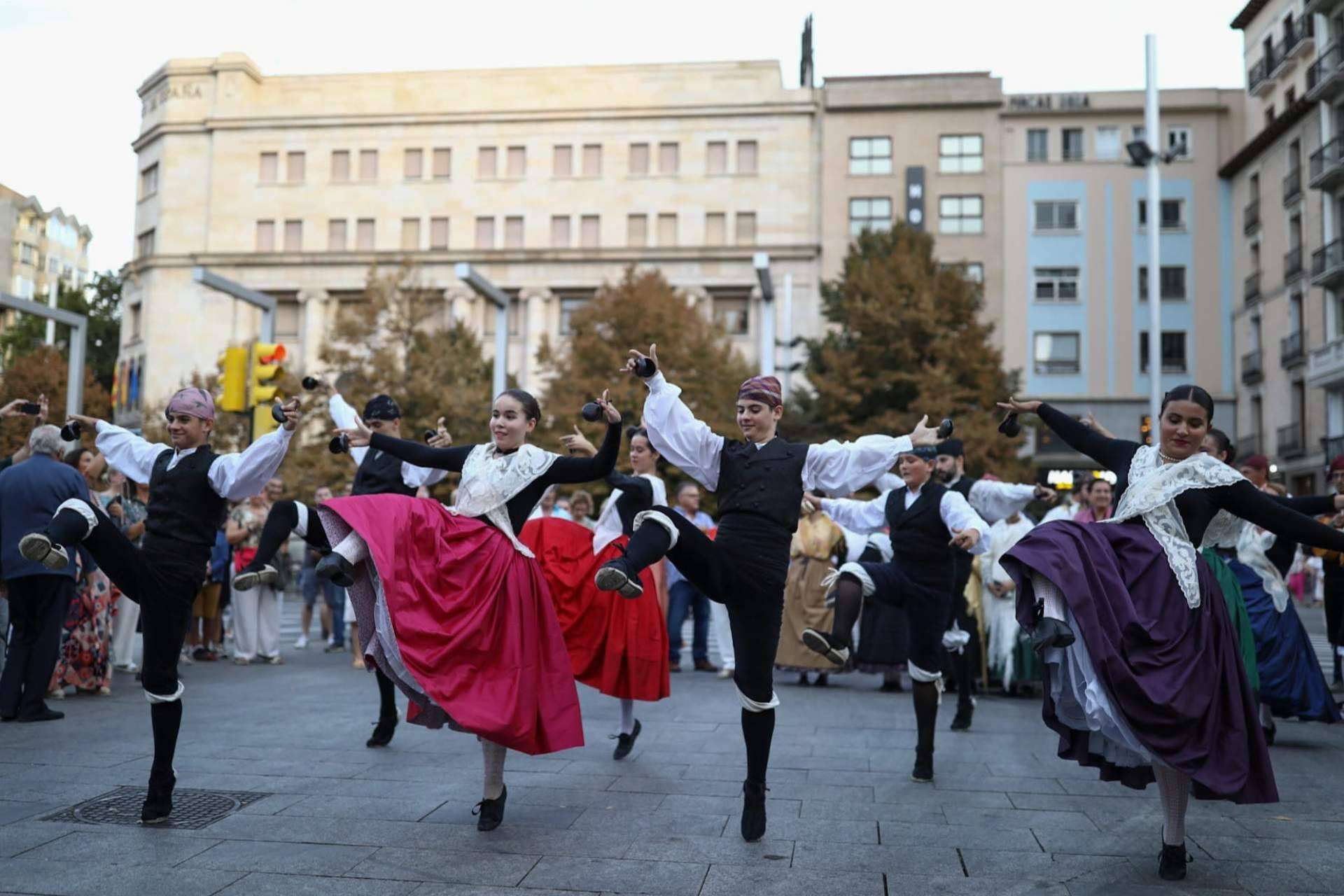 Celebran el 225º aniversario del Teatro Principal de Zaragoza con la cultura y tradición aragonesa