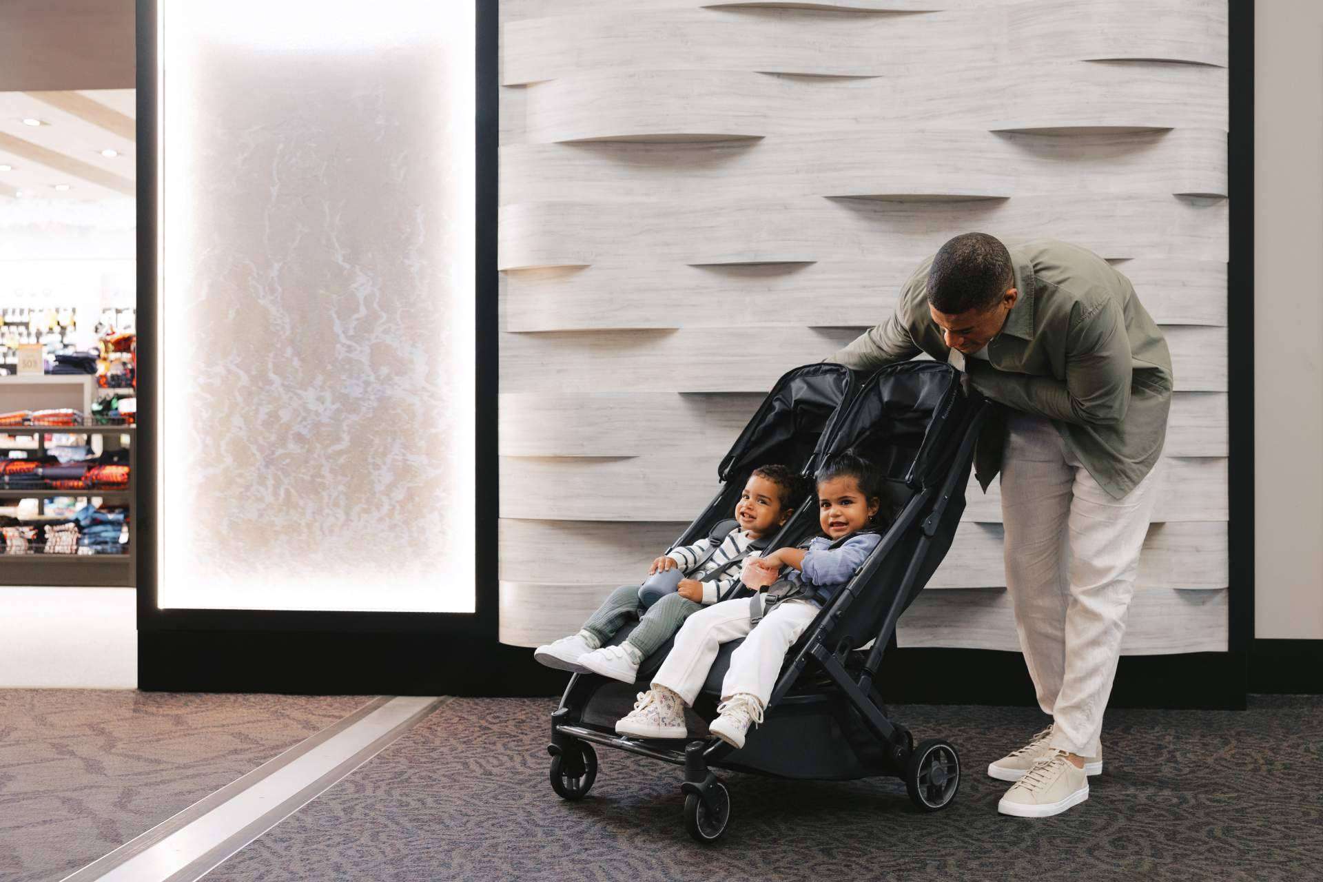 UPPAbaby presenta Minu Gemelar, la nueva silla de paseo pensada para padres con gemelos