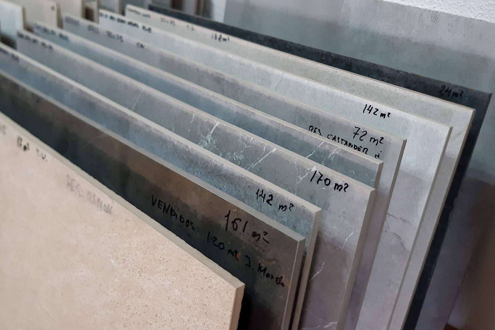 Artegres impulsa reformas accesibles con la venta de lotes de azulejos outlet en segunda calidad
