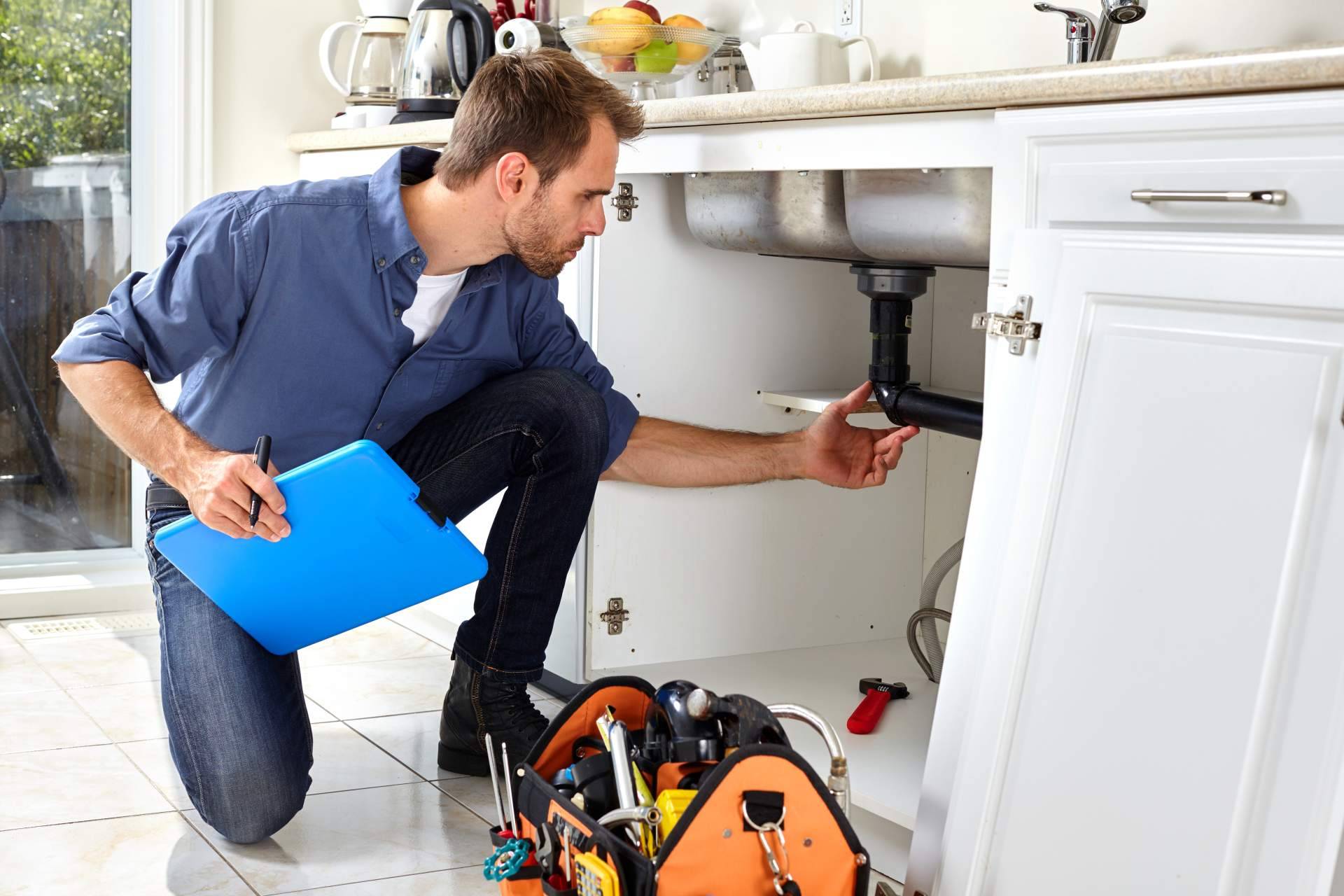 Fontaneros en Los Alcázares y Santiago de la Ribera; el servicio profesional de Soluciones Gonzalez