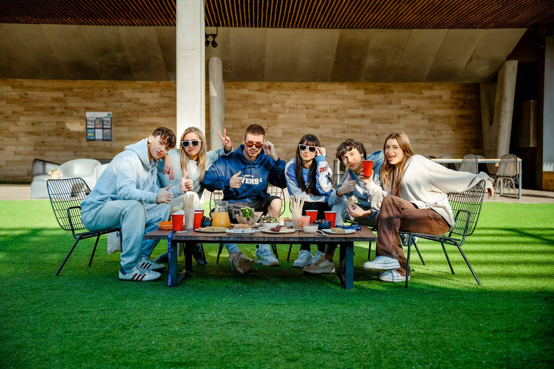 ALOJAMIENTO ESTUDIANTIL; El 82% de los residentes de Livensa Living se declara feliz o muy feliz