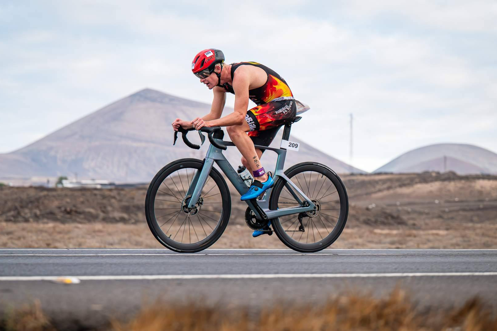 Ocean Lava Lanzarote 2026 abre inscripciones y se posiciona como referente internacional del triatlón