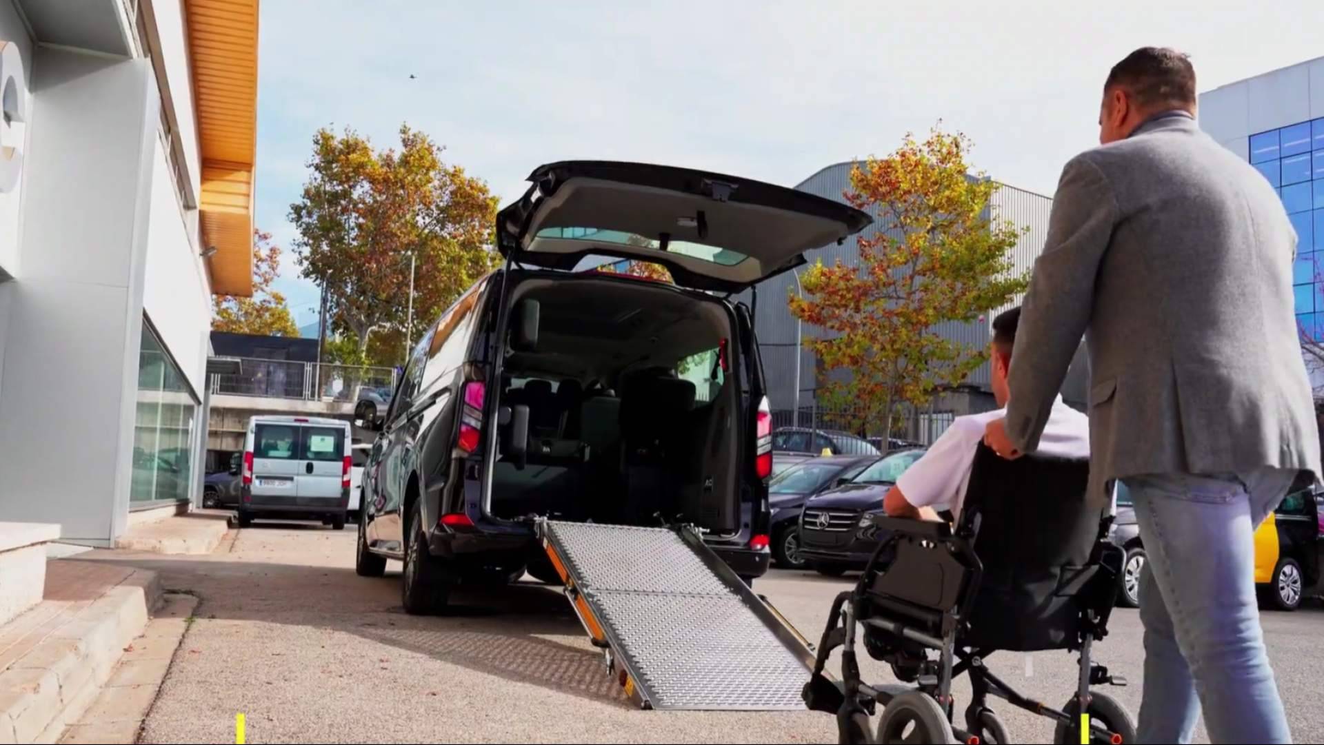 ARC Soluciones; conducción, transporte y vehículos adaptados para personas con movilidad reducida