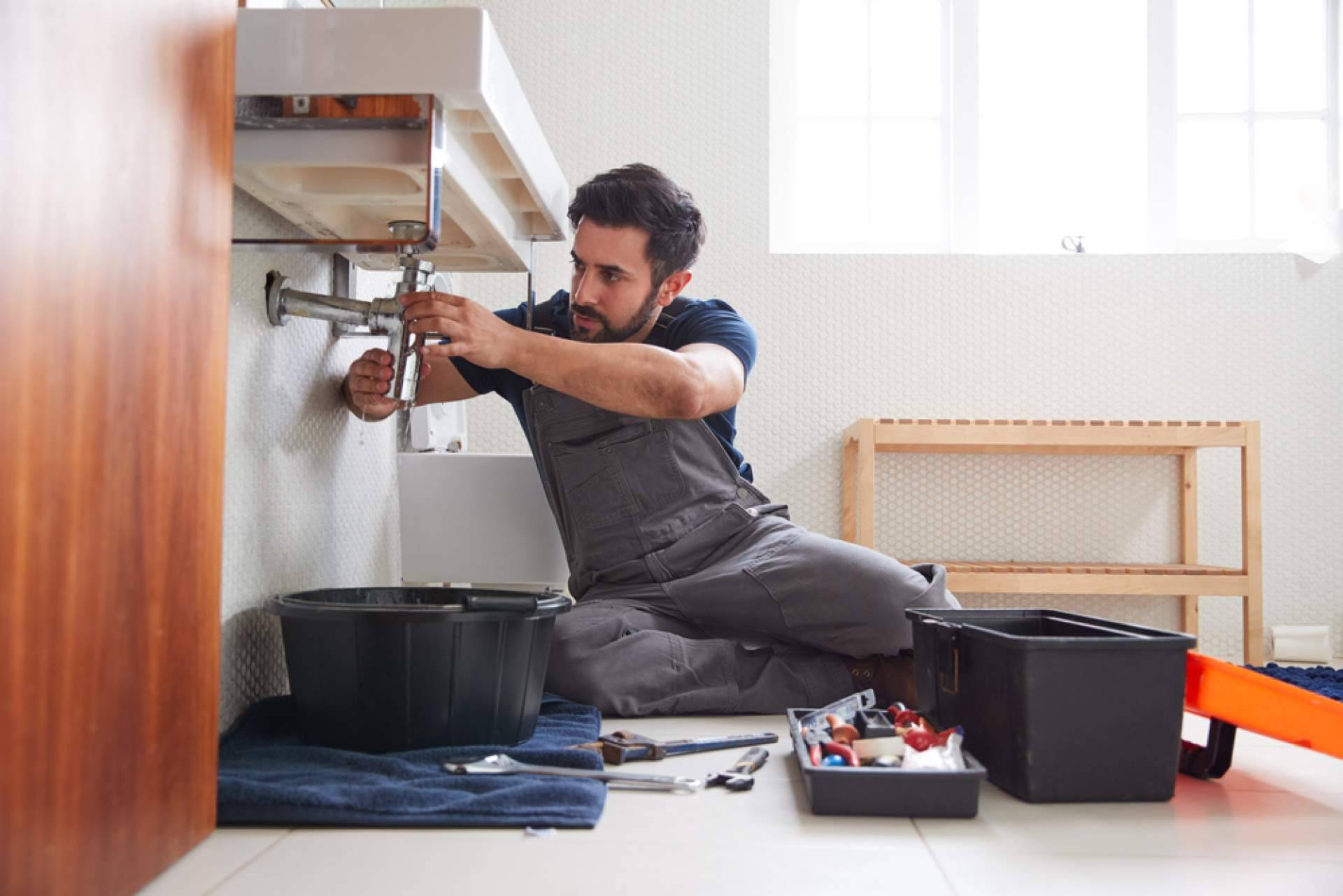 Reparaciones González amplía su presencia en trabajos de fontanería para viviendas y negocios en Alicante