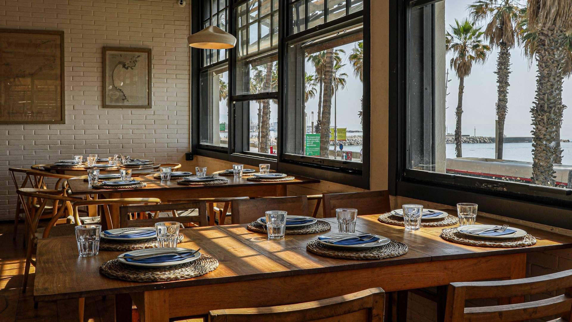 Barraca Barcelona, un restaurante mediterráneo en la Barceloneta para comer arroces a leña frente al mar