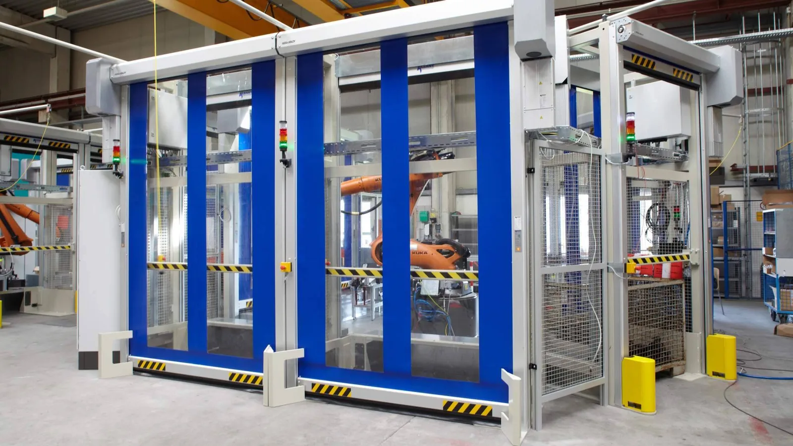 ASSA ABLOY y la importancia de las puertas rápidas en la protección de maquinaria industrial